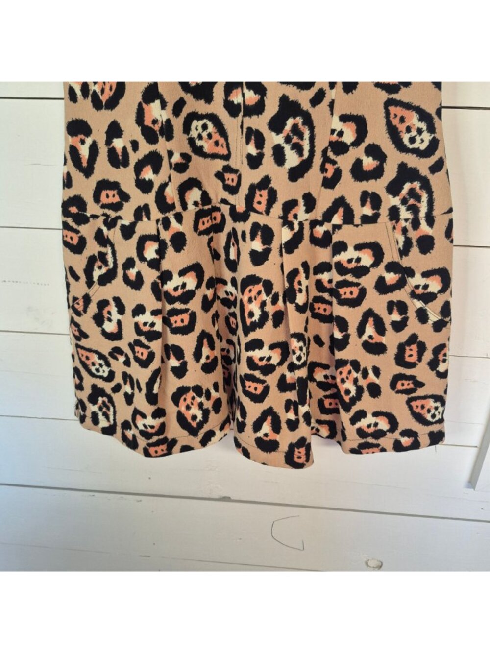 InLuv Leopard Print Sleeveless Mini Dress With Side Pockets Beige & Black Womens - Picture 3 of 8